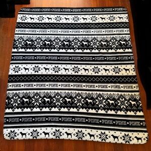 LOGO COZY POLYESTER BLANKET THROW FALL 2020 50”x60”